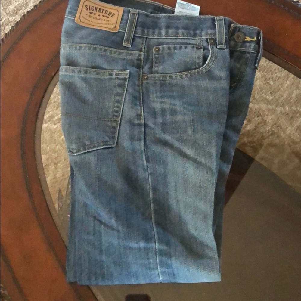 Boys signature Levi’s